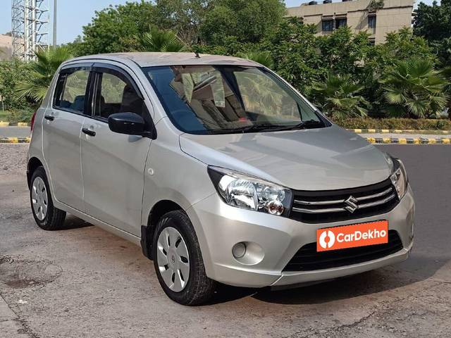https://images10.gaadi.com/usedcar_image/3490564/original/127d4374-cf6b-465f-851a-6162b766c780-used_car_2806168_1688127459_237a84b3-1d65-4eff-807e-cdd996418808.jpg?imwidth=6400