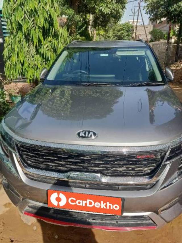 https://images10.gaadi.com/usedcar_image/3491179/original/bf4f21f6-9286-465e-a160-f9f5082bb1b8_576d1fc7-0ccb-4ed1-9d46-6cf0131c26c2.jpg?imwidth=6400