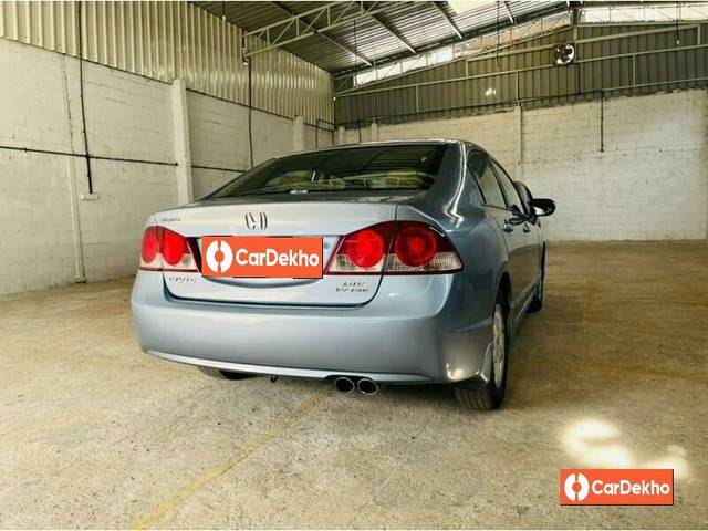 https://images10.gaadi.com/usedcar_image/3491773/original/8e09092e-46a2-4bd3-9395-32049b4415a6-used_car_2807011_1688282095_211b7579-5431-4a12-8b7d-22d68cef0c6e.jpg?imwidth=6401