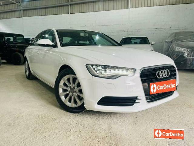 https://images10.gaadi.com/usedcar_image/3491779/original/857bcb67-3c75-481e-9617-56c29311daed-used_car_2807016_1688282561_511cfaa0-9b46-4063-a73b-cdfc9d2a1dcc.jpg?imwidth=6402