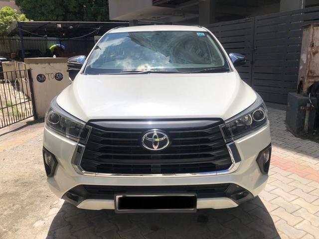 https://images10.gaadi.com/usedcar_image/3492247/original/processed_img2807289__used_car_2807289_1703764693.jpg?imwidth=6400