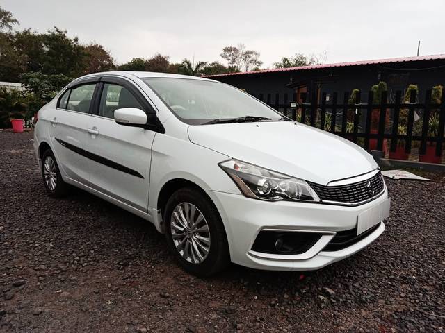 https://images10.gaadi.com/usedcar_image/3492427/original/7e9e9d4c-11a9-4468-a588-48cc8afc85d0-used_car_2807428_1688371612.jpg?imwidth=6400