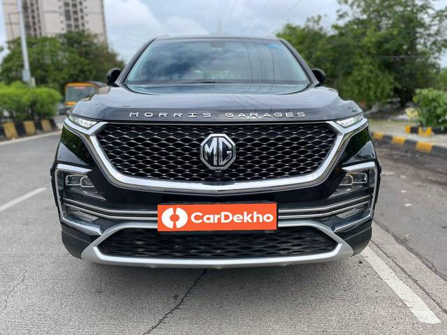 https://images10.gaadi.com/usedcar_image/3493423/original/usedcar_87b58dbc_219c_47d9_8d48_e9257c52fe18_2808338_1688631180_d80220da-9631-46e7-99fe-9ba7cecfabc5.jpg?imwidth=6400