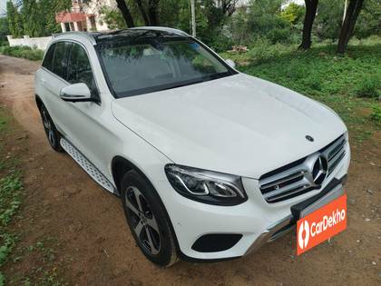 Mercedes-Benz GLC 300 4MATIC Mercedes-Benz GLC 300 4MATIC