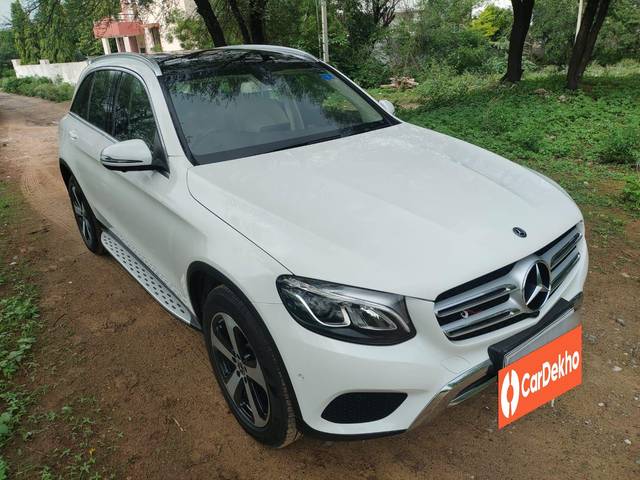 https://images10.gaadi.com/usedcar_image/3493727/original/3a1d55df-f6c8-4201-ab11-4721af123fcf-used_car_2808518_1688453105_3122dd42-5d15-4f5e-998f-530508b75296.jpg?imwidth=6400