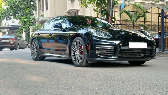 https://images10.gaadi.com/usedcar_image/3494577/original/9d27e11e-7626-4b70-9c86-e81dfbd425f3-used_car_2809143_1688536569_8d6dd3ae-62a1-4cdb-ba22-b0d9540377f5.jpeg?imwidth=6401