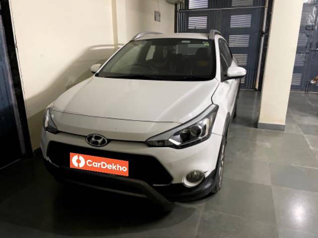 https://images10.gaadi.com/usedcar_image/3495020/original/45ebef2c-eb32-4bf7-959c-9cc813cd9355_c1e1fb98-41fb-40a5-8f56-4453112a5688.jpeg?imwidth=6402