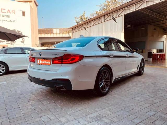 https://images10.gaadi.com/usedcar_image/3495510/original/usedcar_1_7__10151688626274_1688626297_29695237-232e-4332-917e-29ebf2109447.jpeg?imwidth=6401