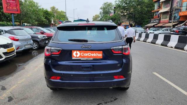 https://images10.gaadi.com/usedcar_image/3496455/original/b55b8b09-3b6f-4d10-8011-f94d1f6ac157_fec9a935-f00d-44bc-83ee-9dee4e1100b6.jpg?imwidth=6401
