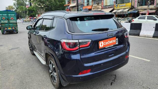 https://images10.gaadi.com/usedcar_image/3496455/original/e919a482-9500-403e-8ae5-4f278be98e15_fec9a935-f00d-44bc-83ee-9dee4e1100b6.jpg?imwidth=6402
