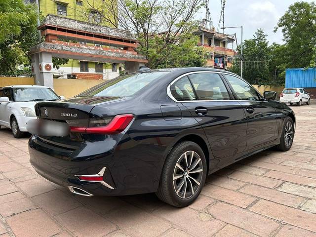 https://images10.gaadi.com/usedcar_image/3497512/original/4bbf6b0c-f866-47a2-940d-12bc38c36dc6-used_car_2811293_1688798637_e9fca7a0-7179-4fc1-aead-dc0f8e07ba2e.jpg?imwidth=6402