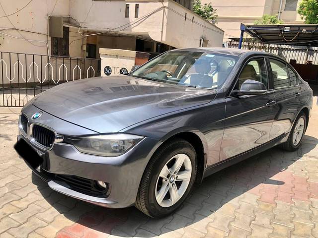 https://images10.gaadi.com/usedcar_image/3498449/original/36a3d2e4-982f-4731-965a-138fd5ac52f0-used_car_2811947_1688883008_d38165d9-6c64-4d25-baeb-318f3cc7c6bd.jpg?imwidth=6402