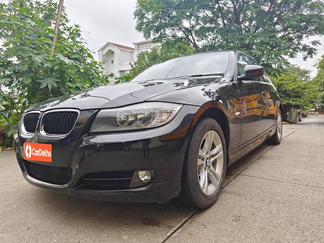 https://images10.gaadi.com/usedcar_image/3498714/original/edf797c4-0492-4ada-a163-36620828e9e4-used_car_2812122_1688900711_43b370a7-2448-40e9-8803-0d7d3e73a4f9.jpg?imwidth=6400