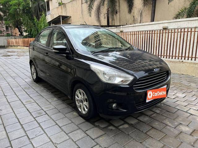 https://images10.gaadi.com/usedcar_image/3499408/original/dd00197c-6823-4347-9525-cb6bebadf585-used_car_2812619_1688975476_acb4cb56-7b15-4445-8e5f-ad8c9e11af9e.jpg?imwidth=6400