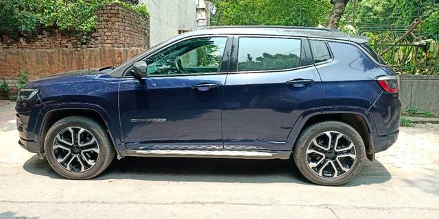 https://images10.gaadi.com/usedcar_image/3500340/original/623ee9fe-45ad-41b1-8236-dd67a894663c-VCC_IMG_1688452539196_1754378_95_1688453023.jpg?imwidth=6401