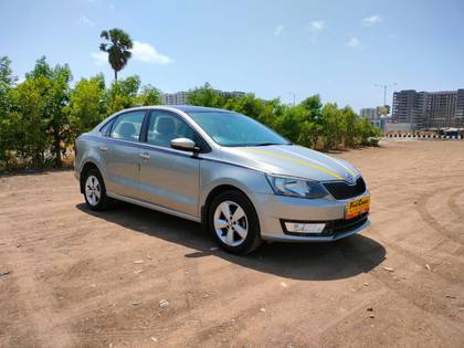 Skoda Rapid 1.5 TDI AT Ambition BSIV Skoda Rapid 1.5 TDI AT Ambition BSIV