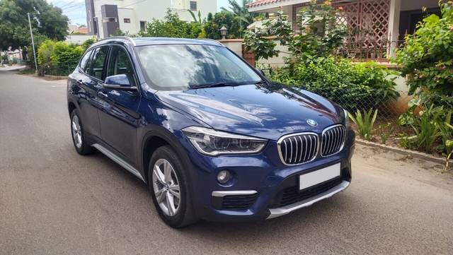 https://images10.gaadi.com/usedcar_image/3502293/original/8b447bee-e00c-4112-94de-82e80a7017b0-used_car_2814746_1689231110.jpg?imwidth=6400