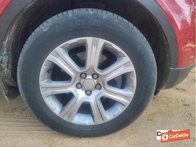 https://images10.gaadi.com/usedcar_image/3502622/original/7f776ed8-0e1a-46b1-9ee1-da8a1b88d42f-used_car_2815013_1689243316_1db43f40-7f5a-4f4a-8605-f82eaf5975d4.jpg?imwidth=6402
