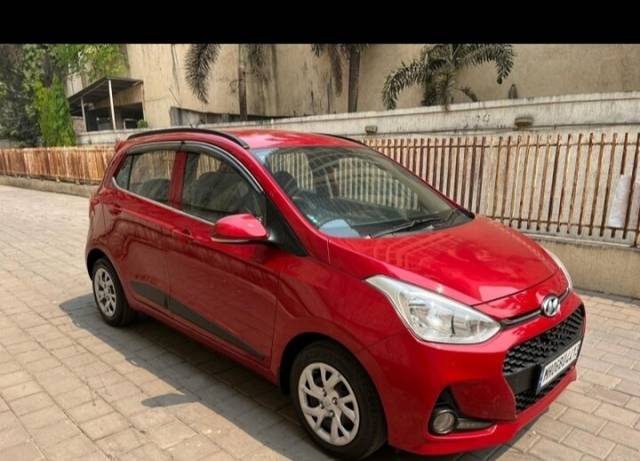 https://images10.gaadi.com/usedcar_image/3502659/original/7b483be4-8292-4e04-86f1-a376c8a815c1-used_car_2815041_1689245337.jpg?imwidth=6400
