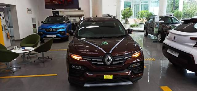 https://images10.gaadi.com/usedcar_image/3503823/original/477f1841-caa0-42d9-b53d-37ce22fa2e6f_54b79740-ee08-4853-8766-b40b5d553afa.jpeg?imwidth=6402