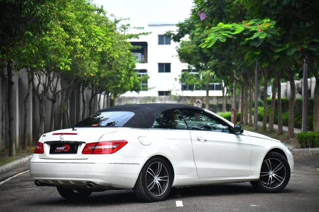https://images10.gaadi.com/usedcar_image/3503888/original/cf8c2c42-9fc8-438c-90ba-21981d504af3-used_car_2815924_1689345905_a373e951-853a-4104-832d-11efd194cd69.jpg?imwidth=6402