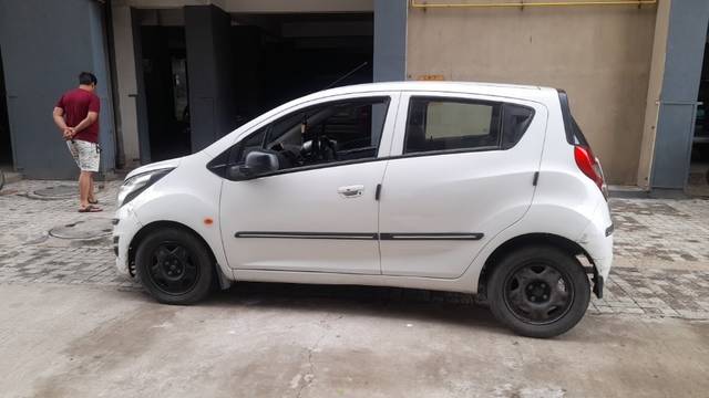 https://images10.gaadi.com/usedcar_image/3505648/original/11c22892-8702-4790-a9f4-52bf7827e528-VCC_IMG_1688965585533_1756934_95_1688965994.jpg?imwidth=6401