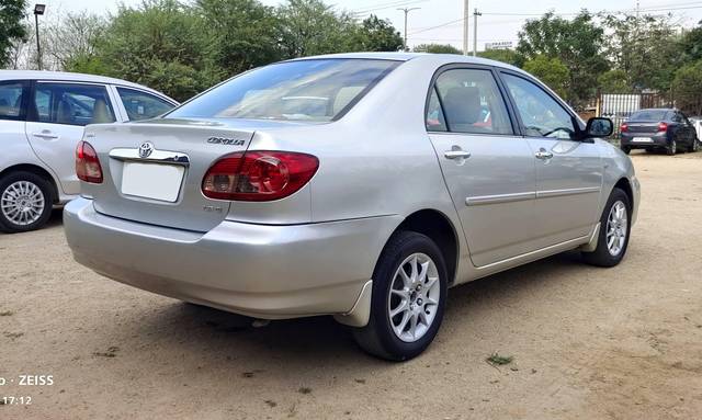 https://images10.gaadi.com/usedcar_image/3505744/original/usedcar_img_20230323_171233_2021689577315_1689577339_7af9fe2d-dadd-48e8-b2ce-c0c7263602a8.jpg?imwidth=6402