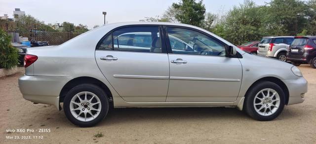 https://images10.gaadi.com/usedcar_image/3505744/original/usedcar_img_20230323_171258_2021689577315_1689577341_7af9fe2d-dadd-48e8-b2ce-c0c7263602a8.jpg?imwidth=6401