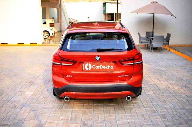 https://images10.gaadi.com/usedcar_image/3505875/original/usedcar_1_13__10151689580487_1689580632_4c7f9ccb-231a-4a8b-8f2b-d0695e1000ab.jpeg?imwidth=6402