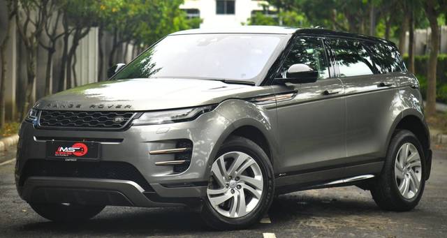 https://images10.gaadi.com/usedcar_image/3508250/original/zz1_crop_img_64b8dfb5af77d_1689837493.jpg?imwidth=6401