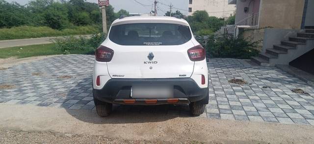 https://images10.gaadi.com/usedcar_image/3508559/original/8679e8da-08b5-419c-97a7-f5e08a1df313-VCC_1757846_96_1689162070.jpg?imwidth=6402