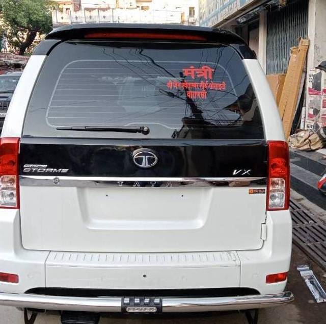 https://images10.gaadi.com/usedcar_image/3509803/original/00eae002-57f3-43d3-b63e-6a19fd27505a_b65a8f12-c87c-485a-8091-e74d673739b8.jpeg?imwidth=6402
