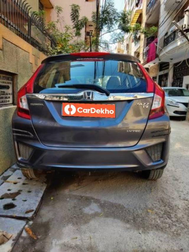 https://images10.gaadi.com/usedcar_image/3510069/original/86c0bb21-4b95-4241-9458-0da13a9ad520_9baf2419-0dfa-4f90-8561-e9d2229a9b71.jpg?imwidth=6402