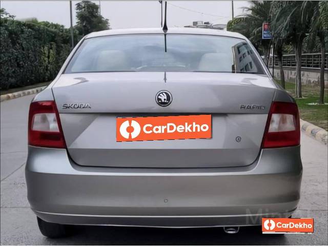 https://images10.gaadi.com/usedcar_image/3510772/original/usedcar_whatsappimage2023_07_21at34107pm_102521689936518_1689937056_eed852ab-5b0e-47bc-9fae-261ee908c5e6.jpeg?imwidth=6402