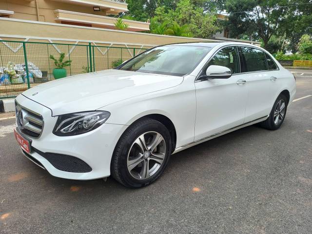 https://images10.gaadi.com/usedcar_image/3511238/original/3d5e16b2-21c2-4652-854e-f12900683d78-used_car_2821355_1690008334_c3fb0139-51e0-4628-8e3e-bbdbc4a5fbe3.jpg?imwidth=6400
