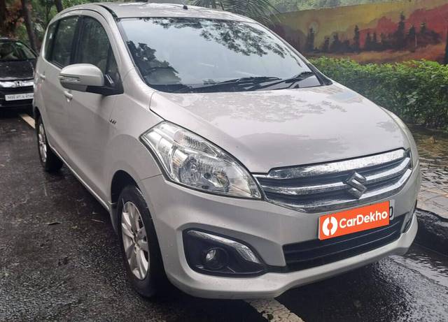 https://images10.gaadi.com/usedcar_image/3511271/original/9ae888b9-9b0d-4cd6-9569-d82ac4705486-used_car_2821383_1690008996_96662077-afc8-4d7e-a099-22312a2c8729.jpg?imwidth=6400