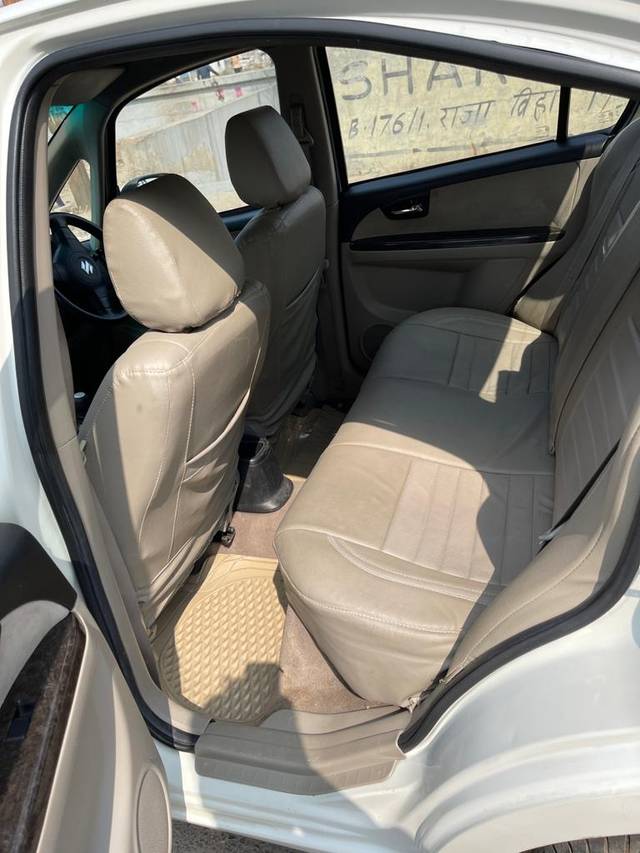 https://images10.gaadi.com/usedcar_image/3511314/original/8759fe09-7f2f-4668-80f2-b449d5fe1020-used_car_2821423_1690009737.jpg?imwidth=6400