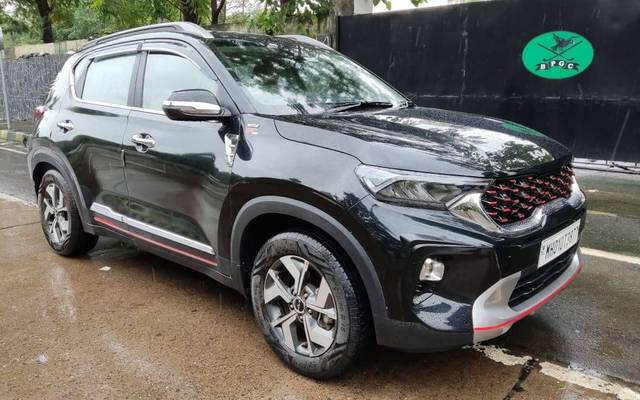 https://images10.gaadi.com/usedcar_image/3511717/original/0fd6d45d-51b4-4293-9f1e-8a42bed56763-used_car_2821765_1690022384_70913935-5089-498c-87cc-05e378a008de.jpg?imwidth=6401