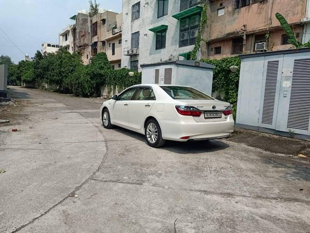 https://images10.gaadi.com/usedcar_image/3511763/original/4691a7ab-660b-45a0-8a3f-f125753da1d3-used_car_2821801_1690024354_331432c1-69cf-462e-ae13-5c4624c3097c.jpg?imwidth=6402