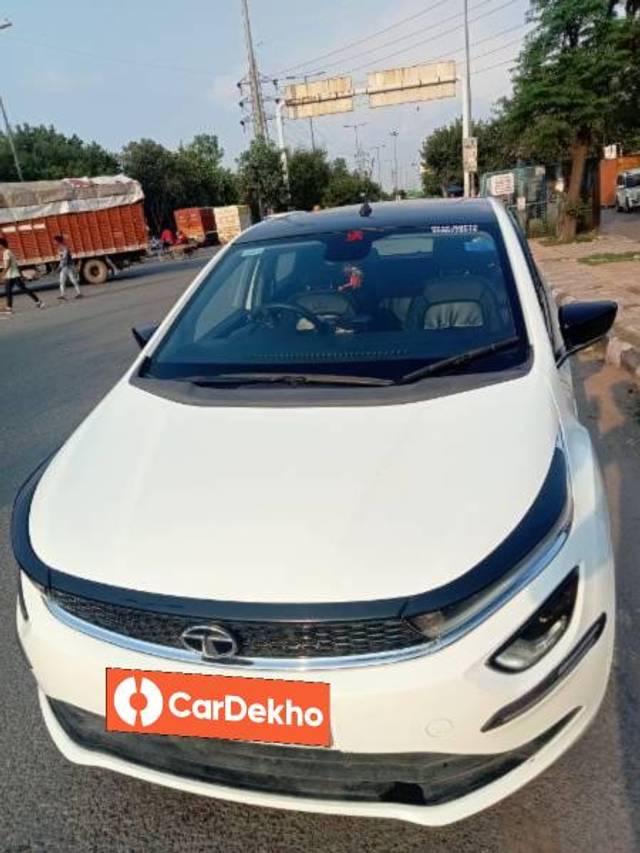 https://images10.gaadi.com/usedcar_image/3512085/original/249b2ef1-d41c-44f9-94f6-71d0e0cd08d5_66d248e6-a3b9-44cf-b9e2-3cc5bdff2236.jpg?imwidth=6400