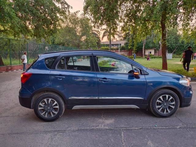 https://images10.gaadi.com/usedcar_image/3512740/original/d0e45332-2a73-4635-a50b-951264a48601-used_car_2822374_1690140723_7279077c-1595-4659-addc-685ba00506ac.jpg?imwidth=6401