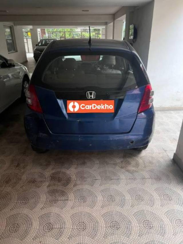 https://images10.gaadi.com/usedcar_image/3512861/original/b7920243-24a5-403b-b8b4-f44dcc9771bc_a14e9e70-2c30-4075-bf3b-585b1be55e4f.jpg?imwidth=6402