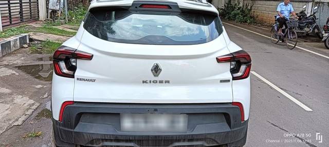 https://images10.gaadi.com/usedcar_image/3513361/original/processed_img2822830__used_car_2822830_1699256235.jpg?imwidth=6402