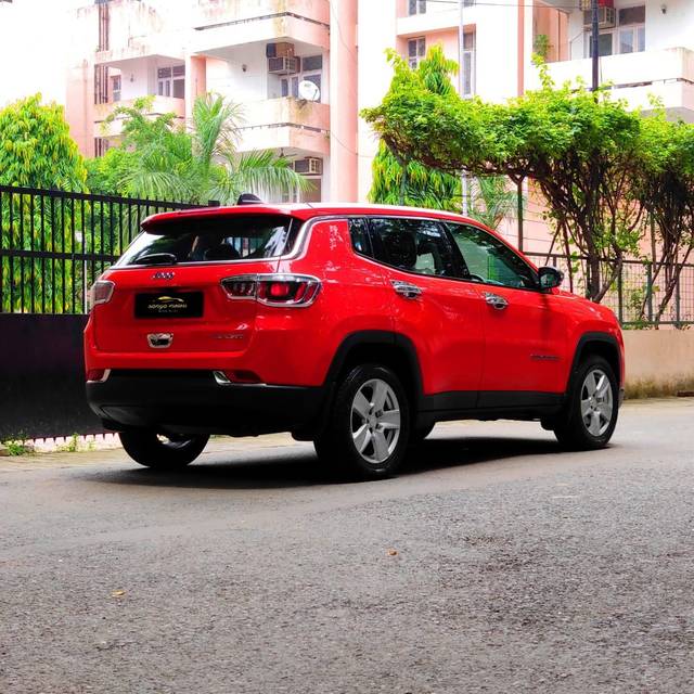 https://images10.gaadi.com/usedcar_image/3513926/original/f5b0f7c1-7c7c-4c34-8390-7eb0e2beb602-used_car_2823348_1690208521_8addfd60-8961-4c6c-9766-44ad01aef021.jpg?imwidth=6402