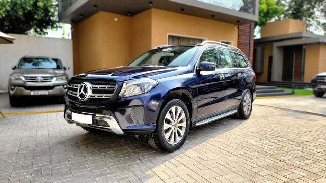 https://images10.gaadi.com/usedcar_image/3514182/original/usedcar_1_15__10151690267496_1690267589.jpeg?imwidth=6402