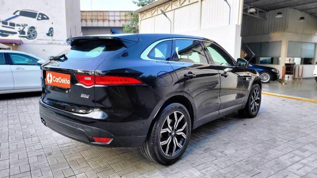 https://images10.gaadi.com/usedcar_image/3515116/original/usedcar_1_12__10151690351606_1690351650_49773046-f3cb-4883-aa93-dade5d886dcf.jpeg?imwidth=6401