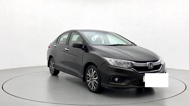 https://images10.gaadi.com/usedcar_image/3515314/original/usedcar_44_729921690361580_1690361598.jpg?imwidth=6400