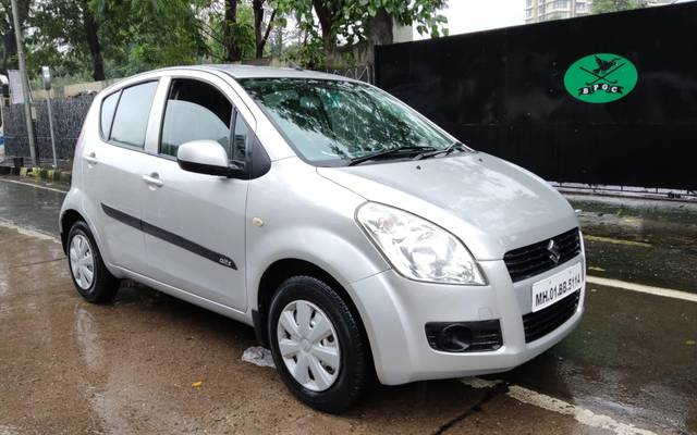 https://images10.gaadi.com/usedcar_image/3516915/original/19ee76f1-284b-4e1b-ab8c-407f5706ab40-used_car_2825597_1690461810_8f2d422b-574f-461a-b051-1b6b98c58286.jpg?imwidth=6401