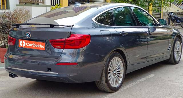 https://images10.gaadi.com/usedcar_image/3517895/original/processed_img2826329__usedcar_whatsappimage2023_10_04at24813pm_1__2826329_1696661803.jpeg?imwidth=6402
