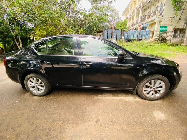 https://images10.gaadi.com/usedcar_image/3519622/original/usedcar_img_20230730_wa0029_9301690710601_1690710690.jpg?imwidth=6401
